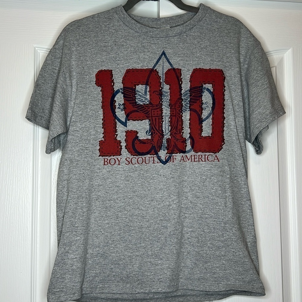 NWOT - 1910 Boy Scouts of America T-shirt - Adult Medium